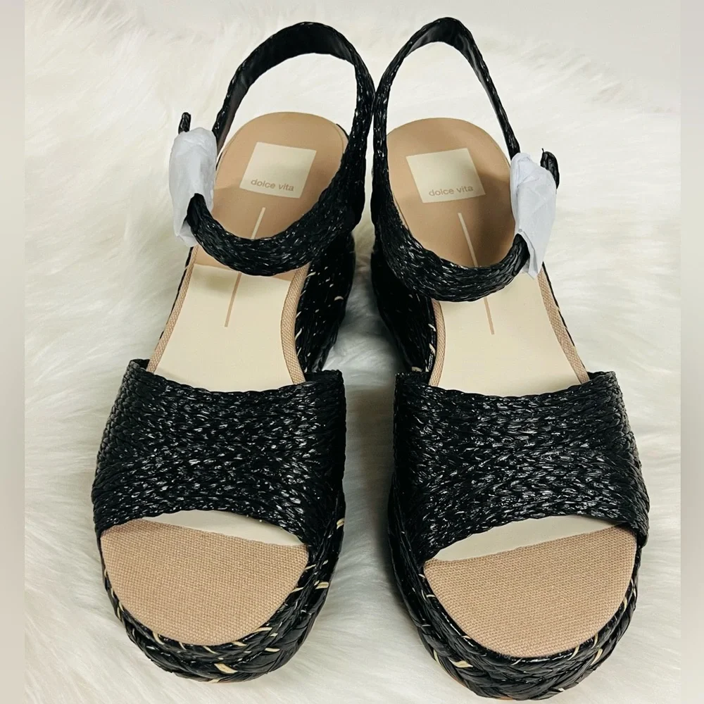 Dolce Vita details when